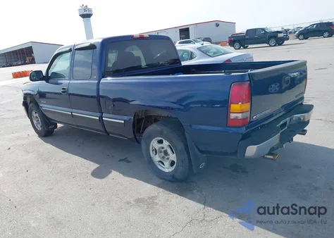 2000 Chevrolet Silverado 1500 Ls z USA, uszkodzony, nr VIN 2GCEK19T8Y1218822